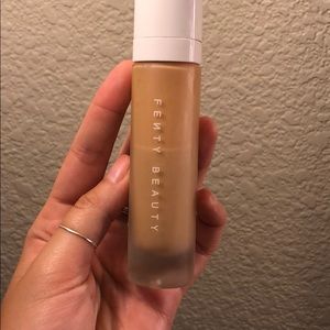 Fenty foundation 290